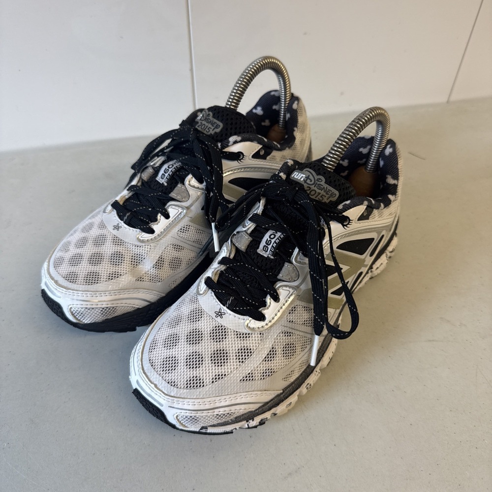 New Balance 860v5 RunDisney 2015 Minnie Mouse Running Shoes Women's 6 Yoo Hoo